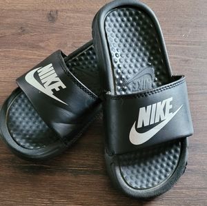 Boys Nike Slides